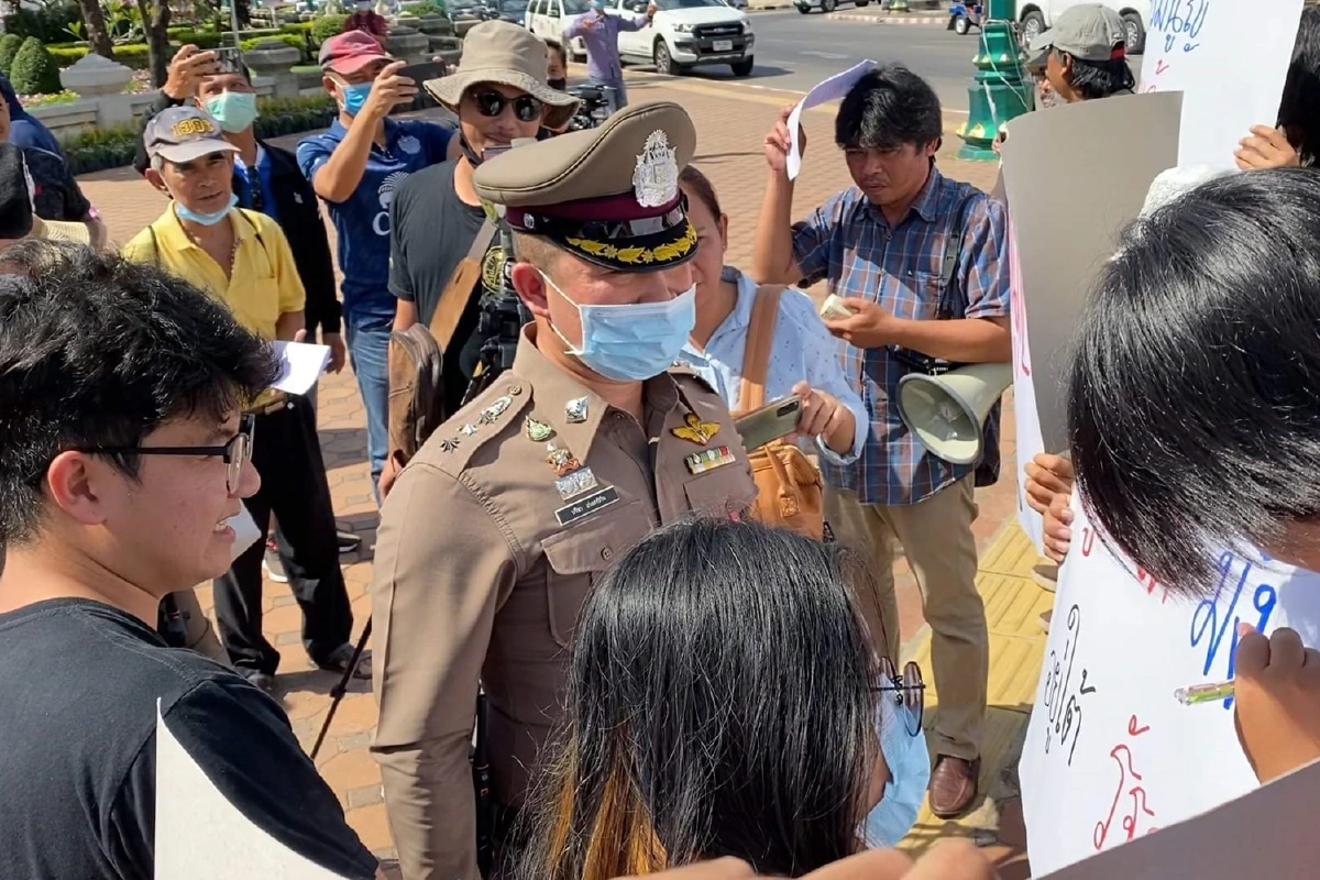 กลุ่มดาวดินขอนแก่นนัดชุมนุมทุกเสาร์เรียกร้องรธน.ฉบับไอลอว์