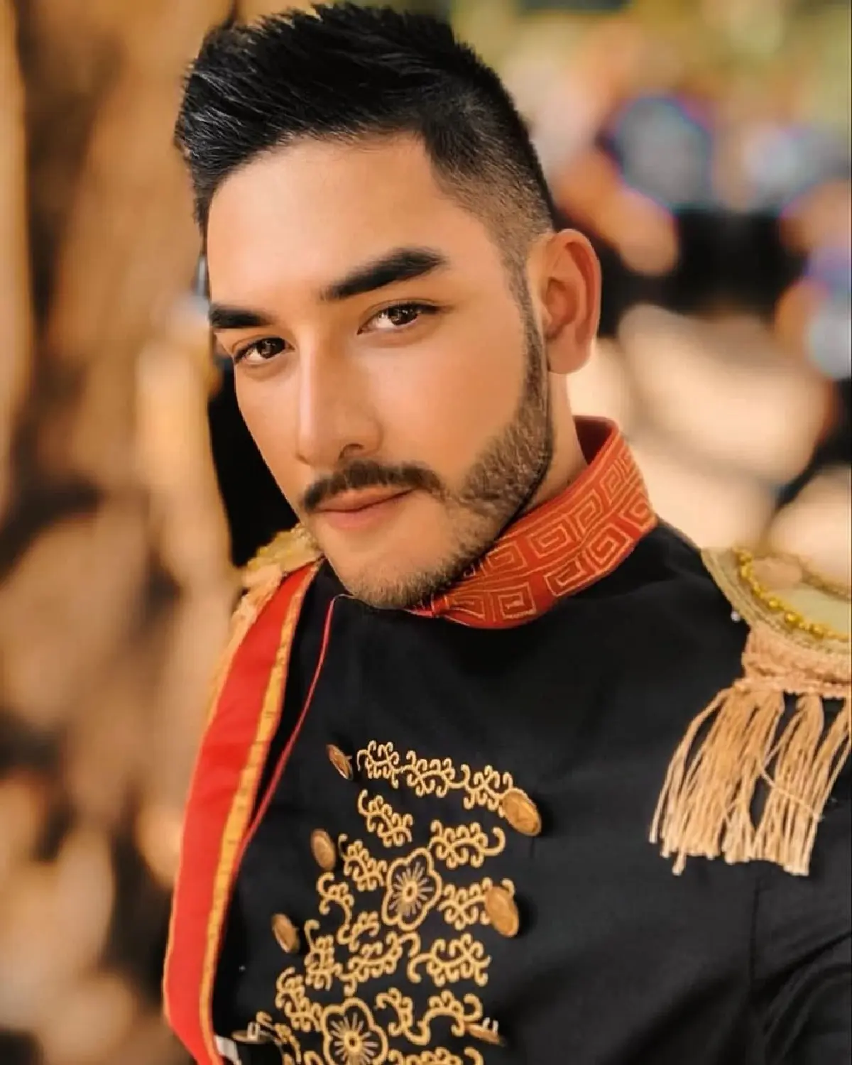 ว้าวซ่ามากแม่! “สิงโต เดอะสตาร์” เผยลุคใหม่ไว้หนวดเข้มๆ แถมหุ่นล่ำกำยำทำใจสั่น