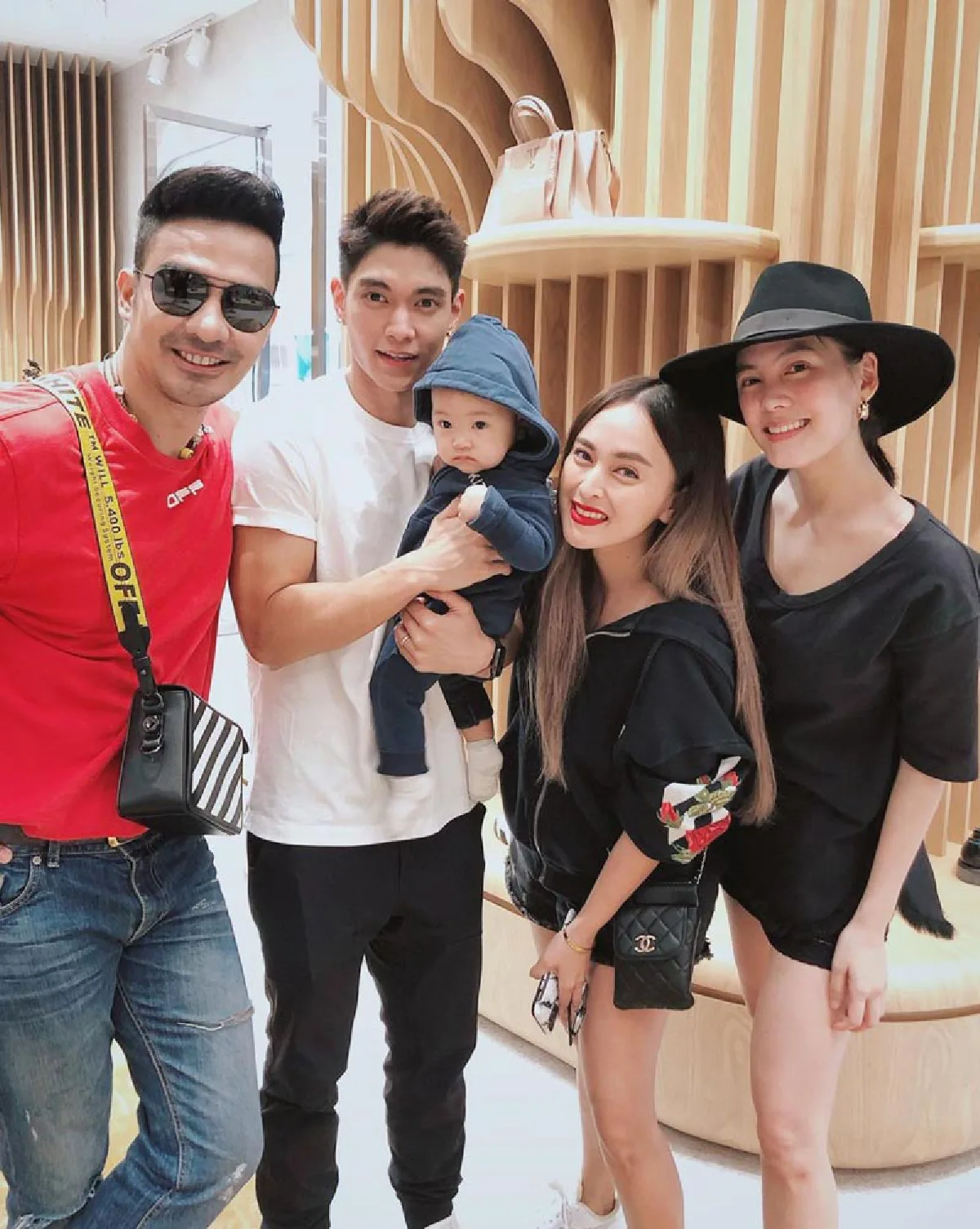 “ดีเจบอย-นานา” ซัดกลับคนบูลลี่ “น้องโนล่า” ลูก “เจนี่” พัฒนาการช้า มือหงิกเกร็ง 