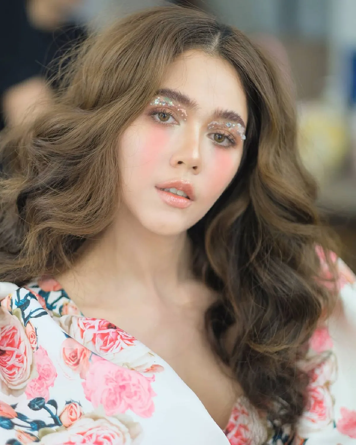  “ชมพู่ อารยา” เริ่ดไม่หยุดจริงๆ แต่งหน้าทำผมแบบใหม่เห็นแล้วถึงกับว้าว! 