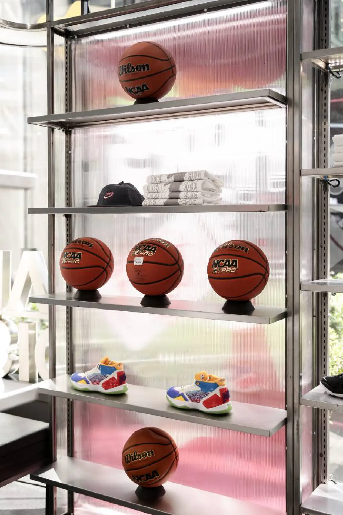 บาสเกตบอลคัลเจอร์เต็มรูปแบบ @Hoops Station ‘BAM’ Concept Store 