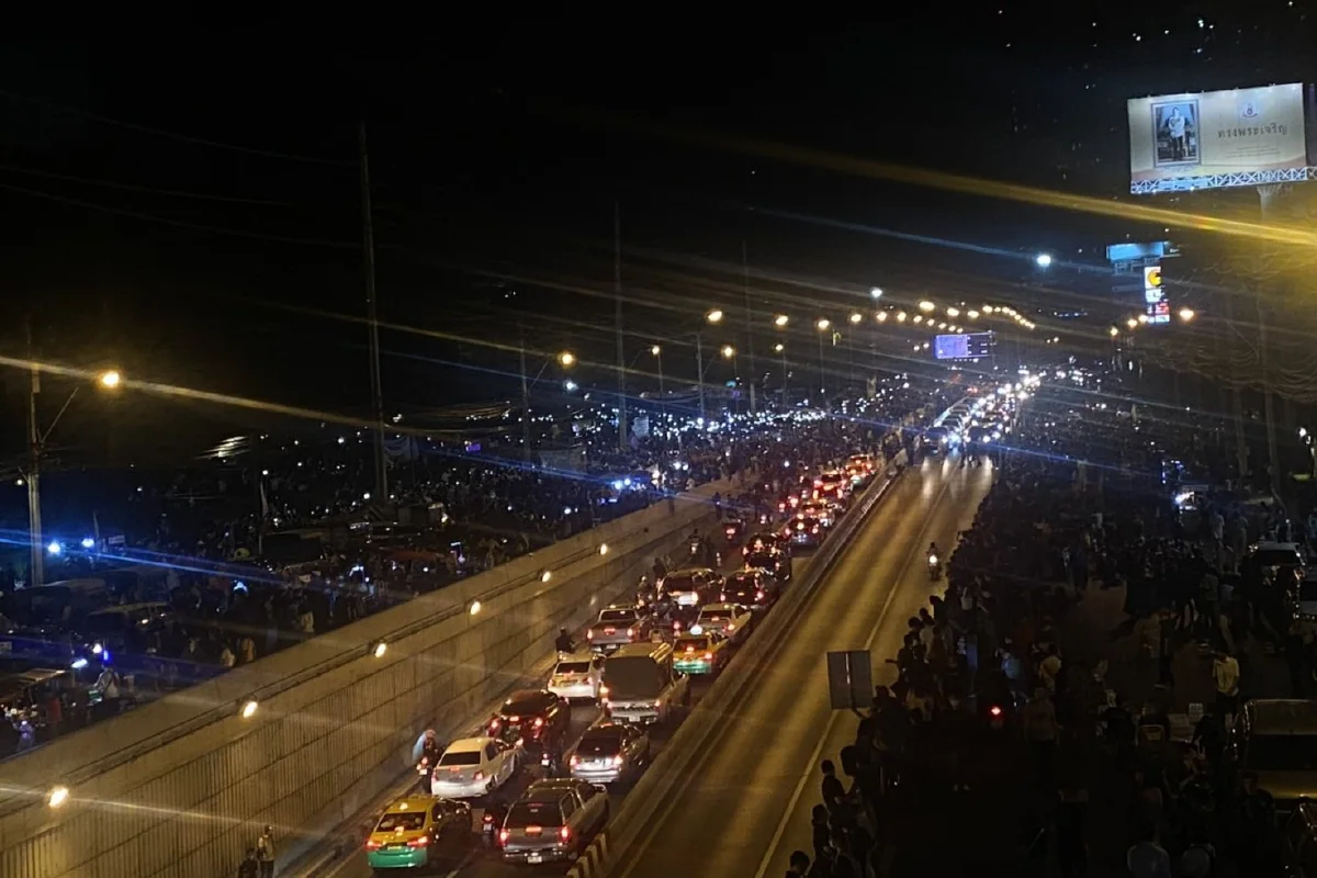 กลุ่มราษฎรนัดชุมนุมอีก27พ.ย.นี้4โมงเย็น ยังอุบสถานที่