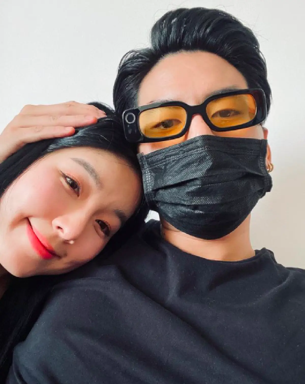 “จียอน” เม้าธ์ “ฮั่น อิสริยะ” เอวดี อุ้มได้สบาย เผยฝ่ายชายเป็นคนขี้หวงหนัก