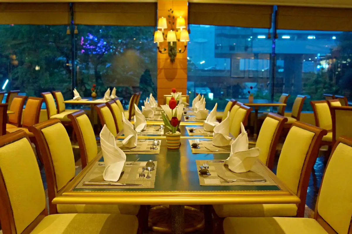 ปักหมุด '92 คาเฟ่' บุฟเฟ่ต์อินเตอร์และซีฟู้ดสุดอร่อยที่ห้ามปล่อยผ่านย่านพระรามเก้า