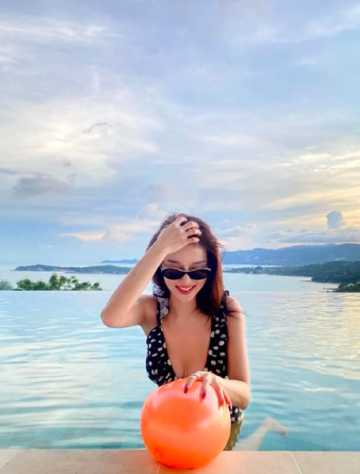 "แอร์ ภัณฑิลา" อวดภาพใส่ชุดบิกินี่ พร้อมบอกชัดอยากโชว์กล้ามท้อง