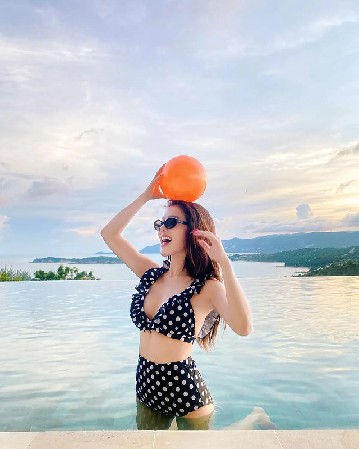 "แอร์ ภัณฑิลา" อวดภาพใส่ชุดบิกินี่ พร้อมบอกชัดอยากโชว์กล้ามท้อง