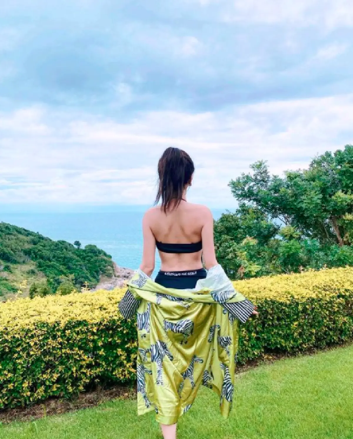 "แอร์ ภัณฑิลา" อวดภาพใส่ชุดบิกินี่ พร้อมบอกชัดอยากโชว์กล้ามท้อง