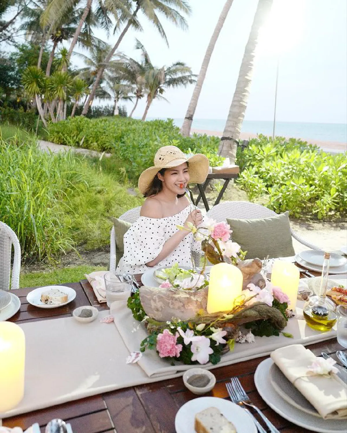 “ใบเตย อาร์สยาม" จัดทริปเที่ยวทะเลครั้งแรกให้ “น้องเวทย์มน” แถมแม่ก็กลับมาแซ่บแล้ว!