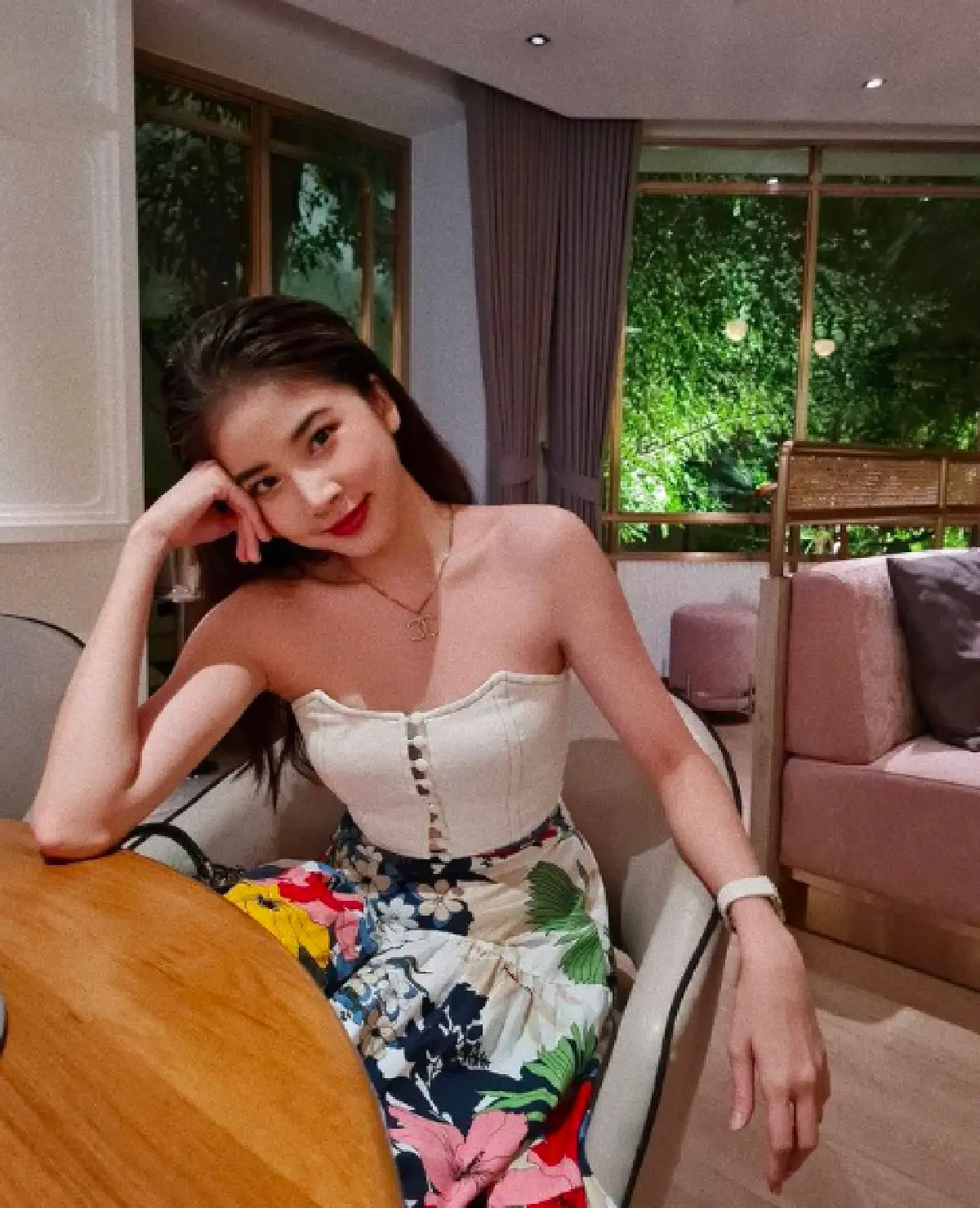 “ฝน ศนันธฉัตร” โสดและฮอตมากจริงๆ โพสต์ภาพดอกไม้ปริศนาใครเป็นคนให้? 