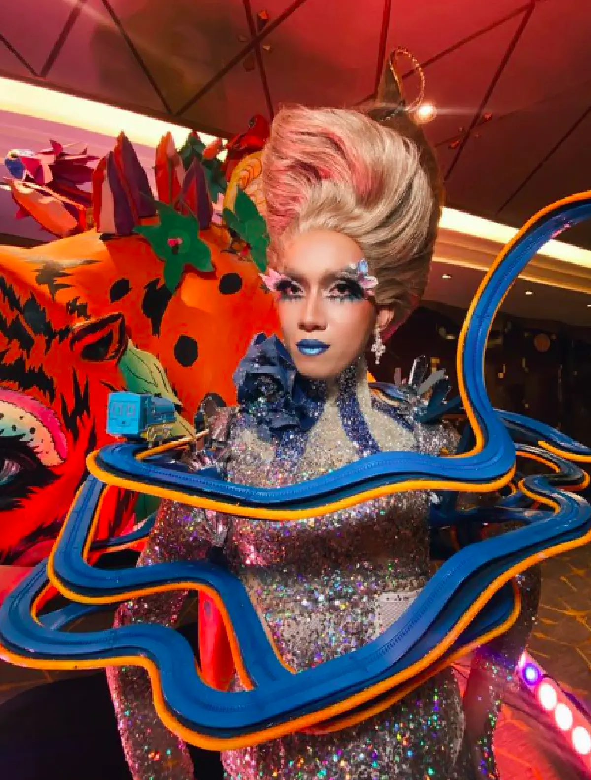 “มาดามมด” คัมแบ็กในรอบ 1 ปี  แต่งชุดรถไฟเหาะ ร่วมงาน “ตูน-ก้อย"  