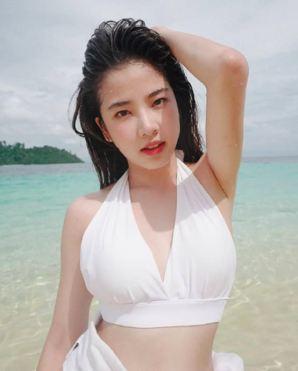 “ฝน ศนันธฉัตร” โสดและฮอตมากจริงๆ โพสต์ภาพดอกไม้ปริศนาใครเป็นคนให้? 