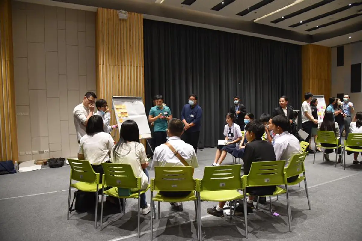 "สุวิทย์"ชื่นชมเยาวชนมีพลังที่ล้นเหลือร่วมกิจกรรมออกแบบอนาคต