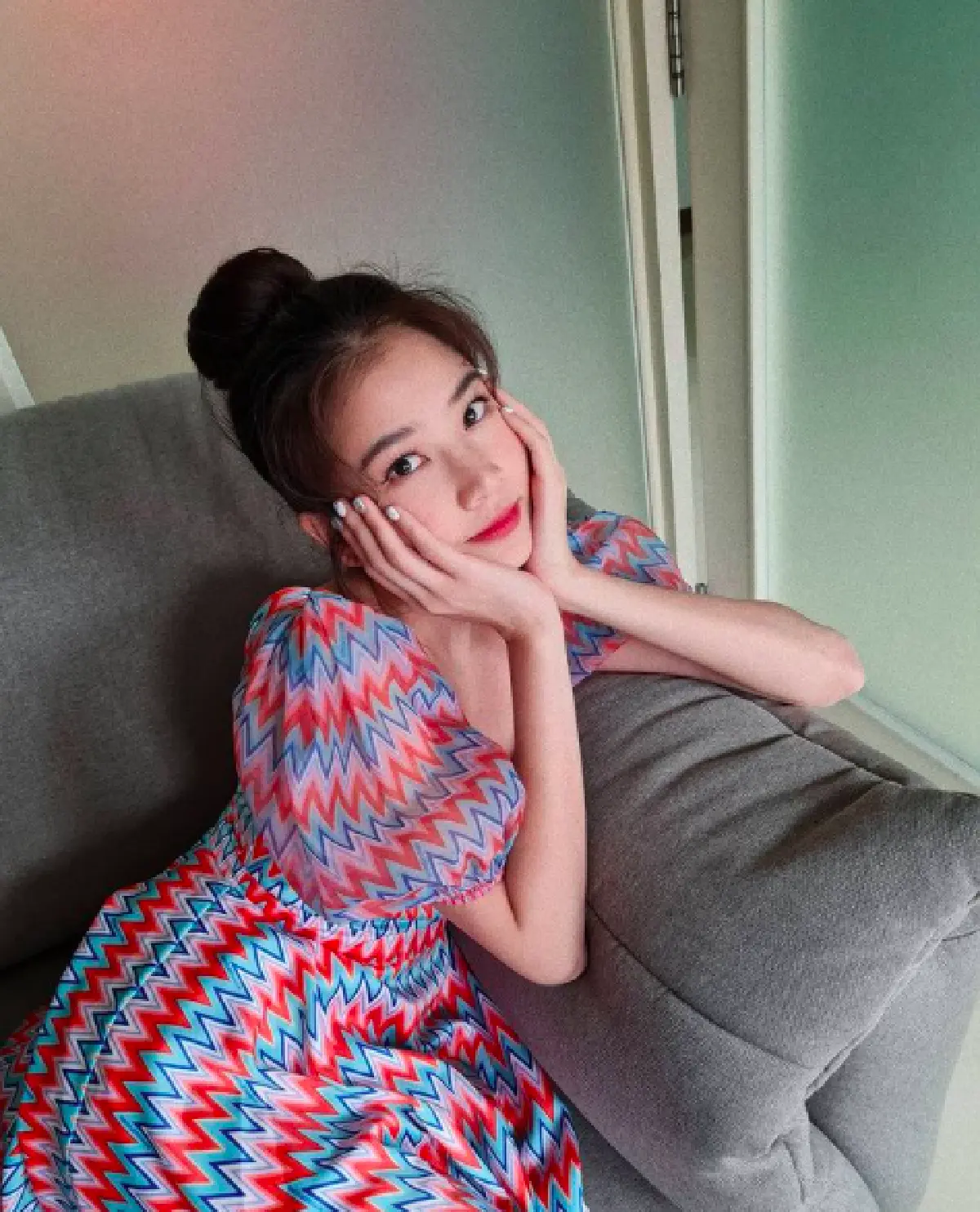 “ฝน ศนันธฉัตร” โสดและฮอตมากจริงๆ โพสต์ภาพดอกไม้ปริศนาใครเป็นคนให้? 