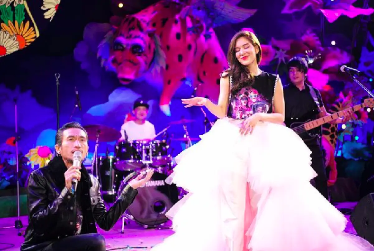 ส่องภาพ After Party "ตูน-ก้อย" สนุกสนานเอ็นจอยกันสุดฤทธิ์ 