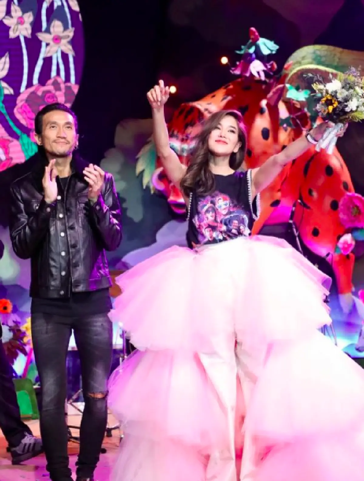 ส่องภาพ After Party "ตูน-ก้อย" สนุกสนานเอ็นจอยกันสุดฤทธิ์ 