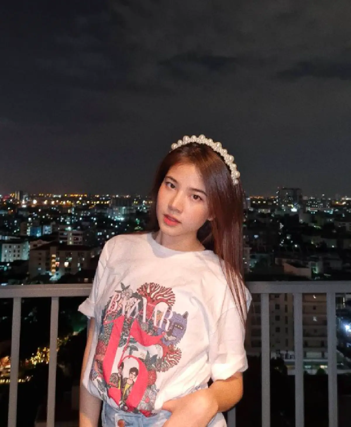 “ฝน ศนันธฉัตร” โสดและฮอตมากจริงๆ โพสต์ภาพดอกไม้ปริศนาใครเป็นคนให้? 