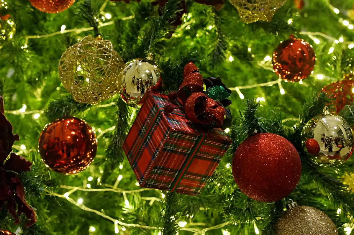 นิวเยียร์ปาร์ตี้รับปี 2021 นับถอยหลังเทศกาลแห่งความสุขแบบ 4 หนุ่ม “คอปเตอร์-คีน-ปีเตอร์-ตั้น”