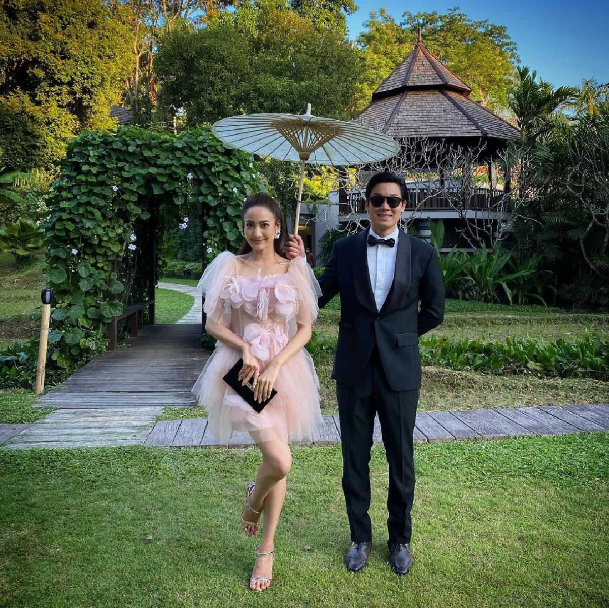 หวานเกินเจ้าภาพ! แต้ว-ไฮโซณัย ควงคู่ร่วมงานแต่งเพื่อนที่เชียงใหม่