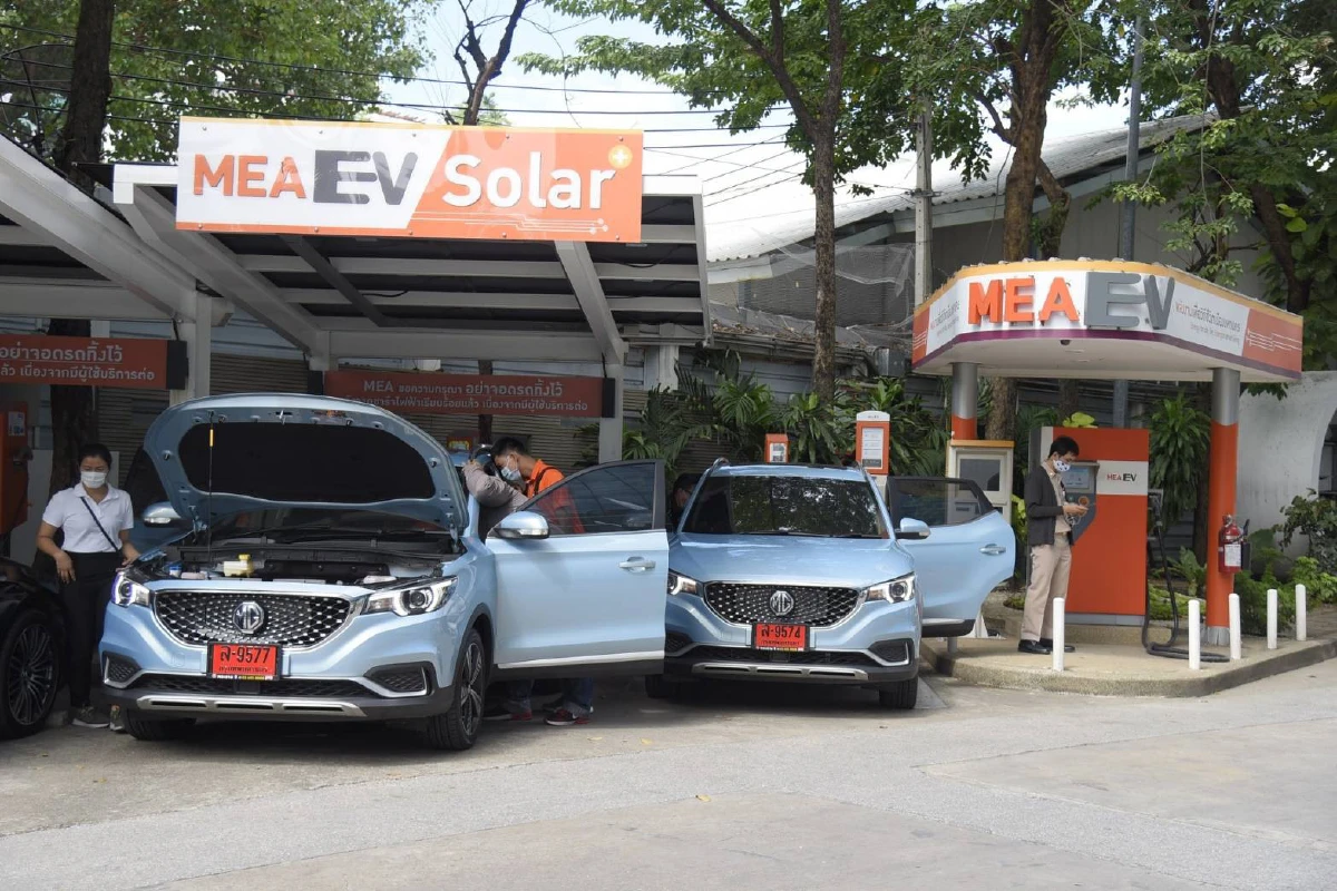 MEA หนุนนโยบายรัฐบาล รับมอบรถยนต์ไฟฟ้า 2 ค่ายใหญ่ เดินหน้าขับเคลื่อนวิถีชีวิตเมืองมหานคร ลดมลภาวะอย่างยั่งยืน