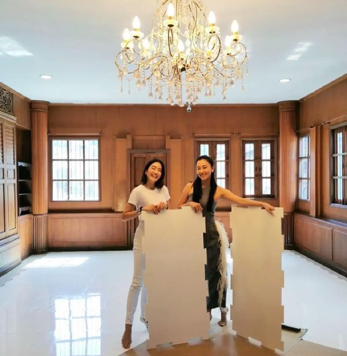 "นุ่น วรนุช" สุดอลังการ! สร้างลานไอซ์สเก็ตไว้ในบ้าน ตั้งชื่อ WORRA STUDIO 