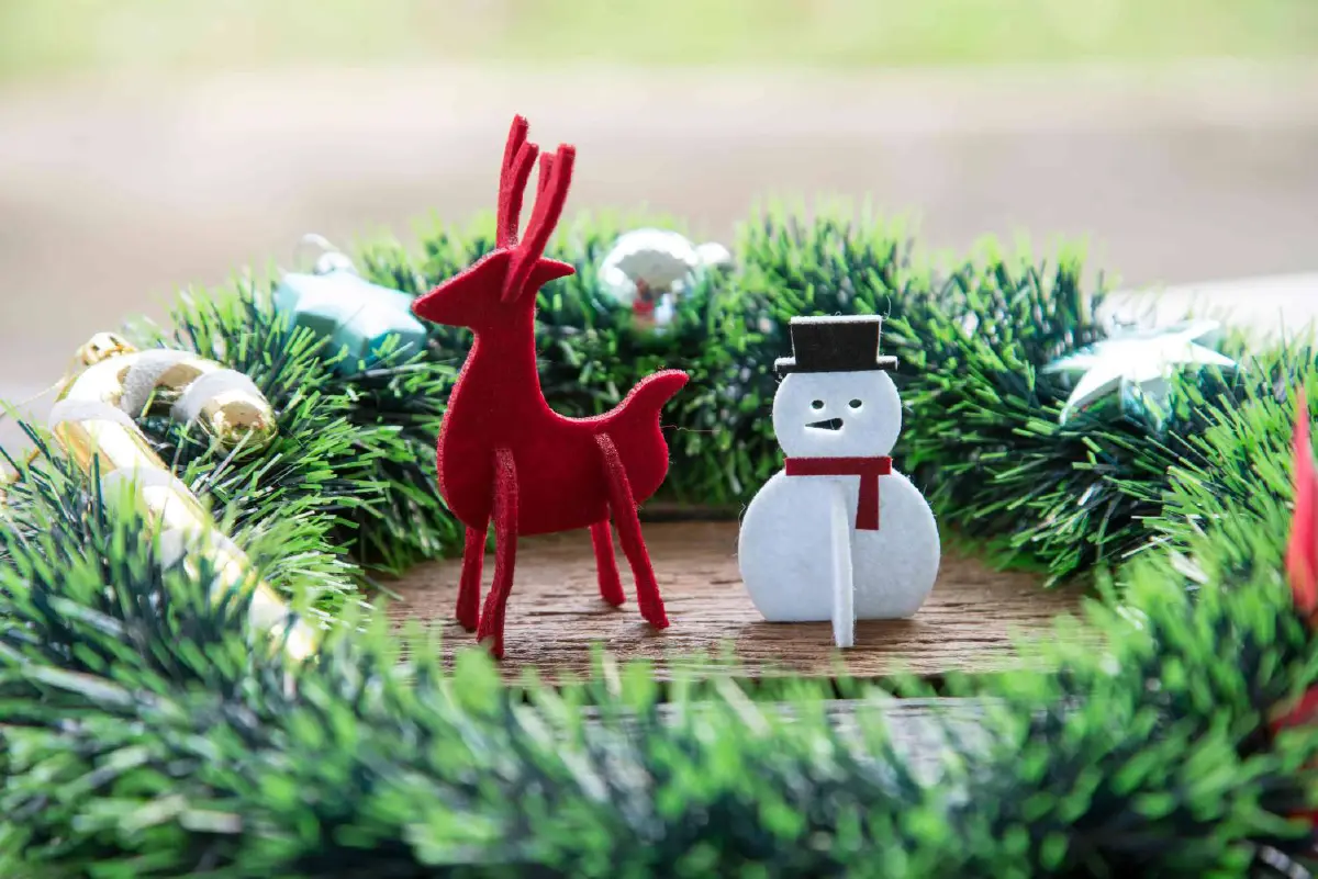 10 ไอเดียสร้างมู้ดคริสต์มาสปาร์ตี้ปีใหม่ที่บ้าน