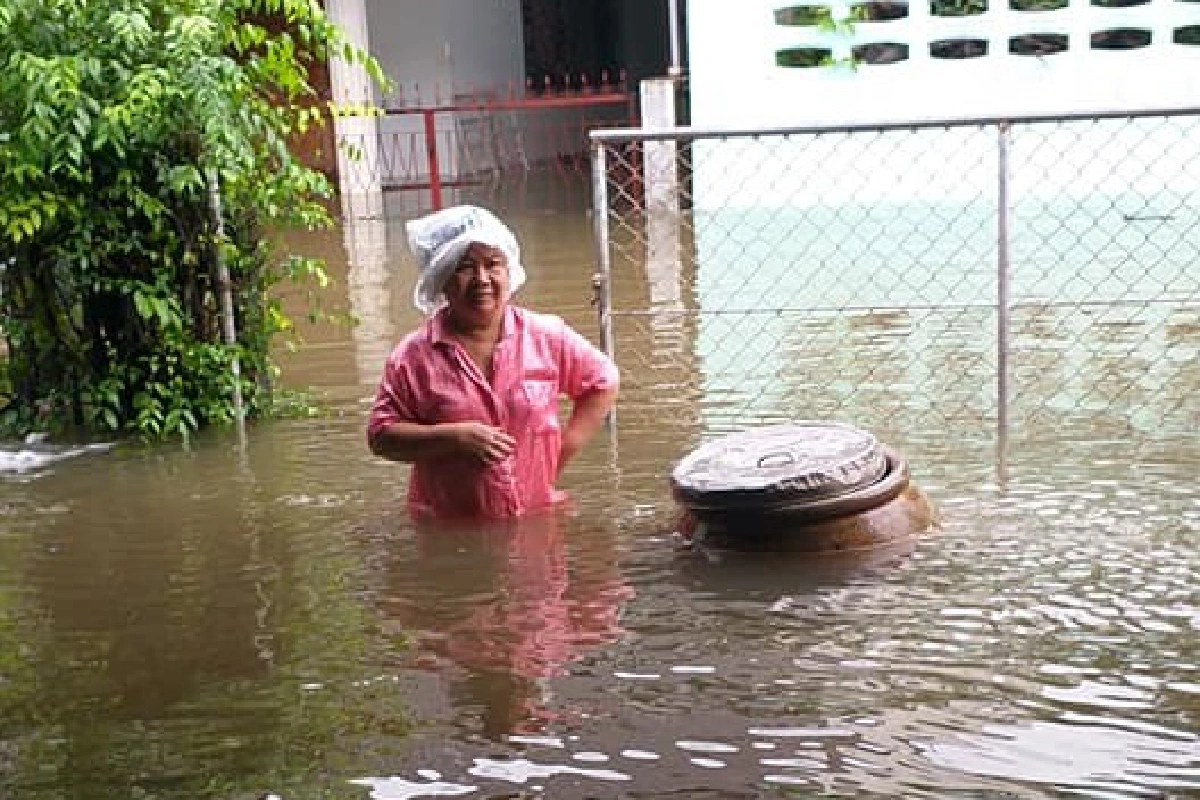ตัวเมืองนครศรีฯเตรียมรับมือน้ำป่าอาจเทียบเท่าอุกภัยปี31