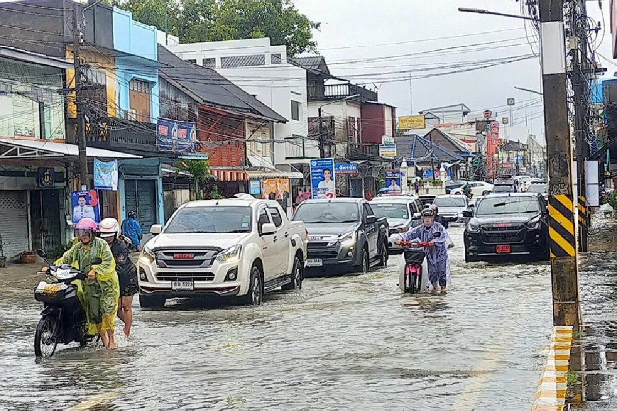 ตัวเมืองนครศรีฯเตรียมรับมือน้ำป่าอาจเทียบเท่าอุกภัยปี31