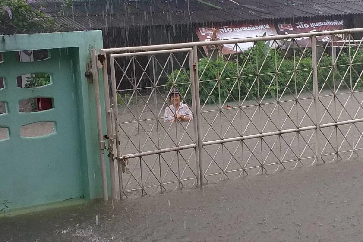 ตัวเมืองนครศรีฯเตรียมรับมือน้ำป่าอาจเทียบเท่าอุกภัยปี31