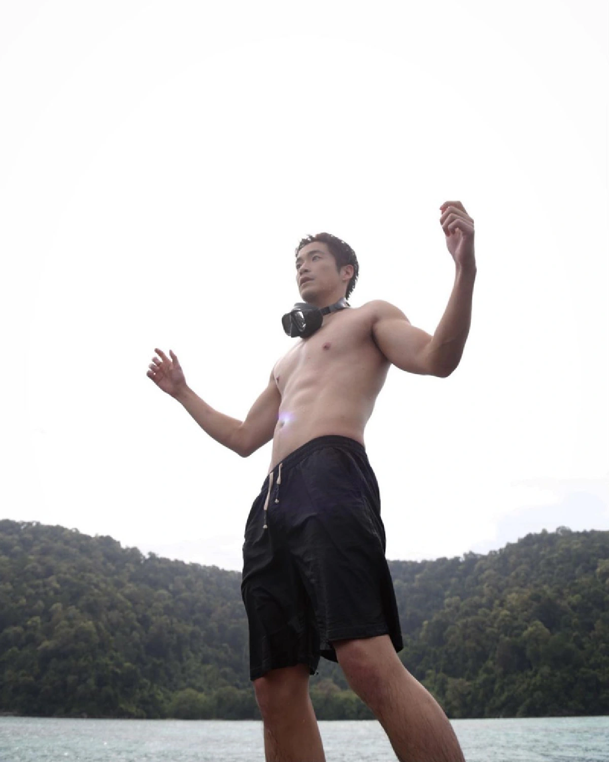 อาเล็ก ธีรเดช ถอดเสื้ออวดหุ่นแซ่บ จากเด็กอ้วนที่รักในการกิน..ภูมิใจที่มาถึงจุดนี้