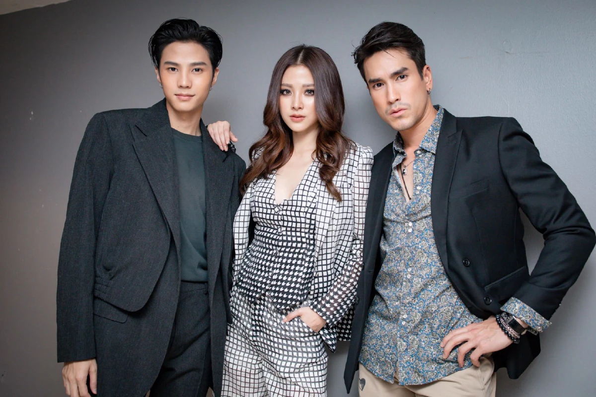 อ้าย..คนหล่อลวง จัดรอบกาล่าพรีเมียร์รวมดาราเซเลปชื่อดังแน่นงาน