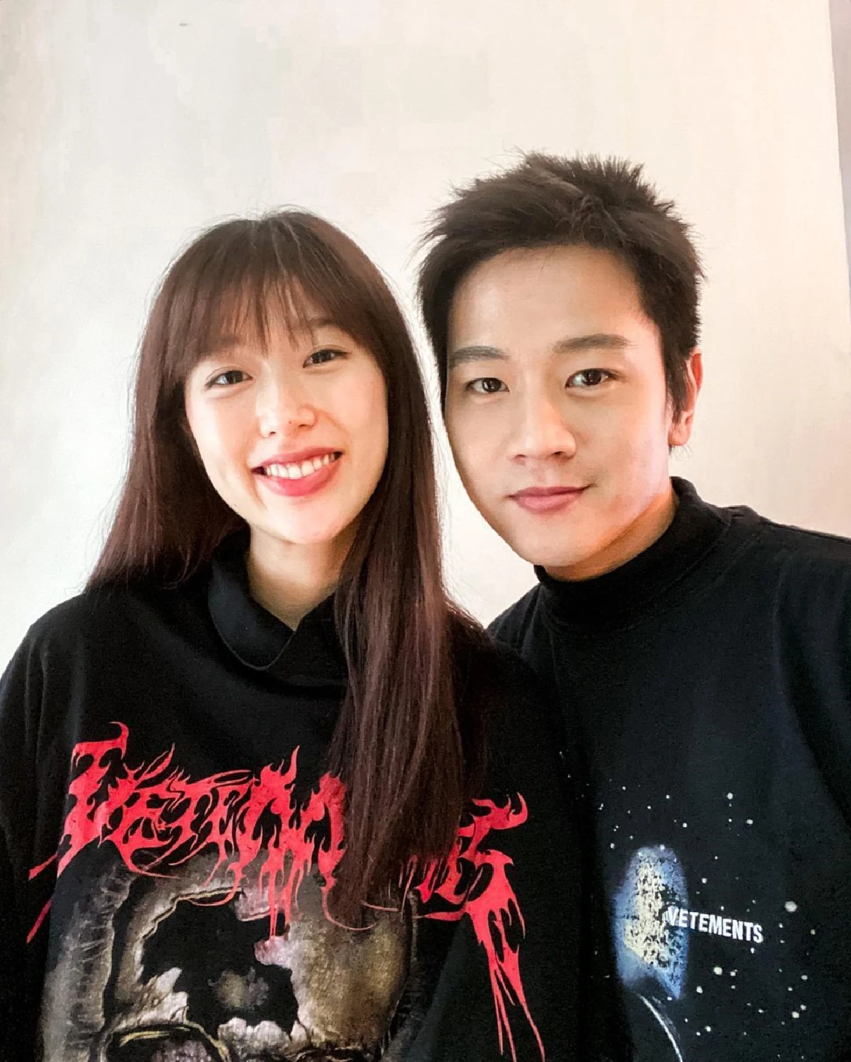 โทนี่-แก้ว ร่อนการ์ดแต่งงานออนไลน์ ชวนเป็นสักขีพยานรักผ่านไลฟ์ได้ทุกที่