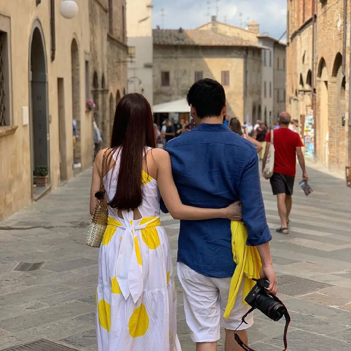 "ไฮโซพก" โพสต์ภาพหวาน อวยพรวันเกิด "อั้ม พัชราภา" ทำแฟนคลับฟินกระจาย