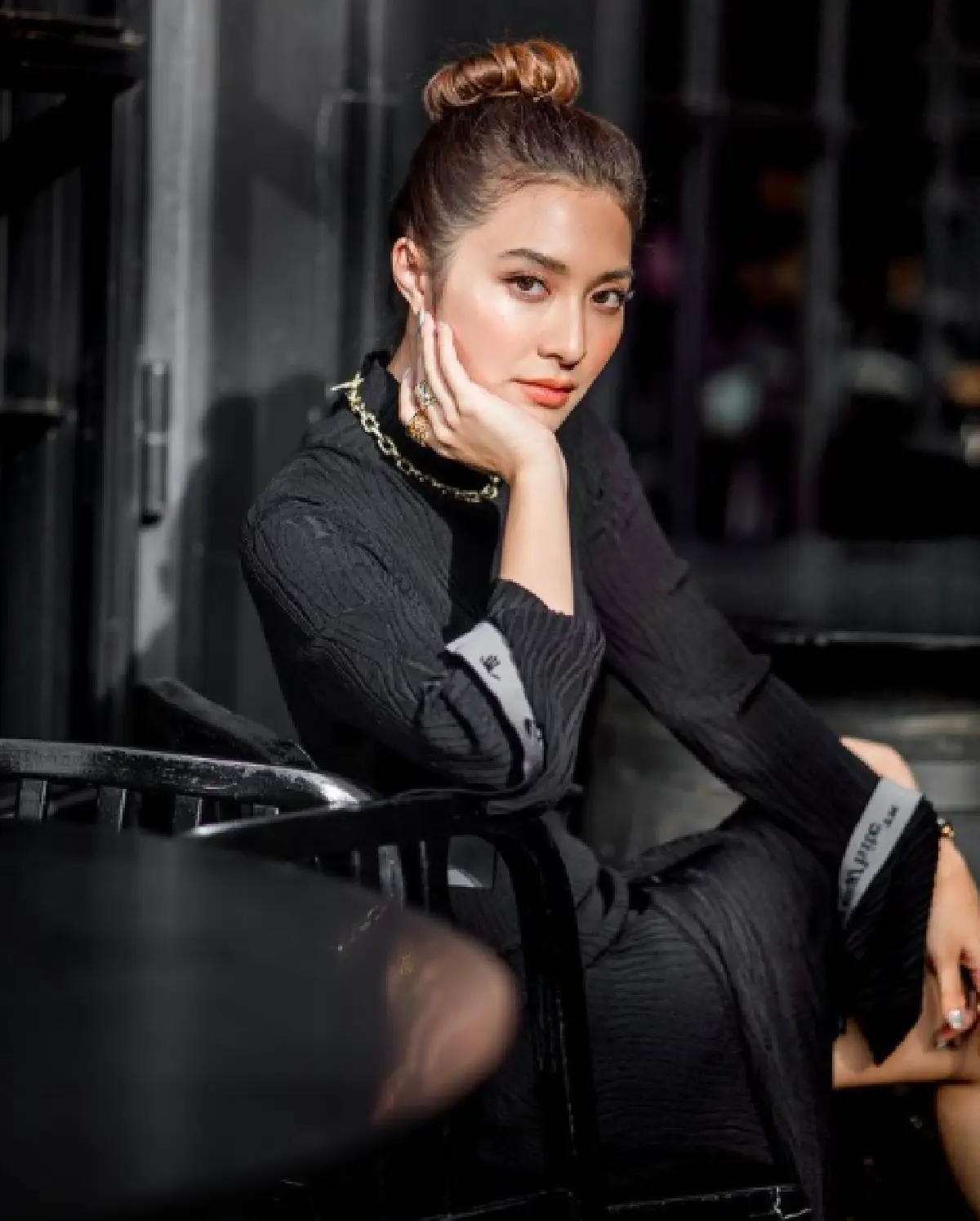 "มิว นิษฐา" ตั้งใจแบน! ตอบกลับคนว่าถูกว่าถ่ายรูปออกมาเป็นไม้กระดาน