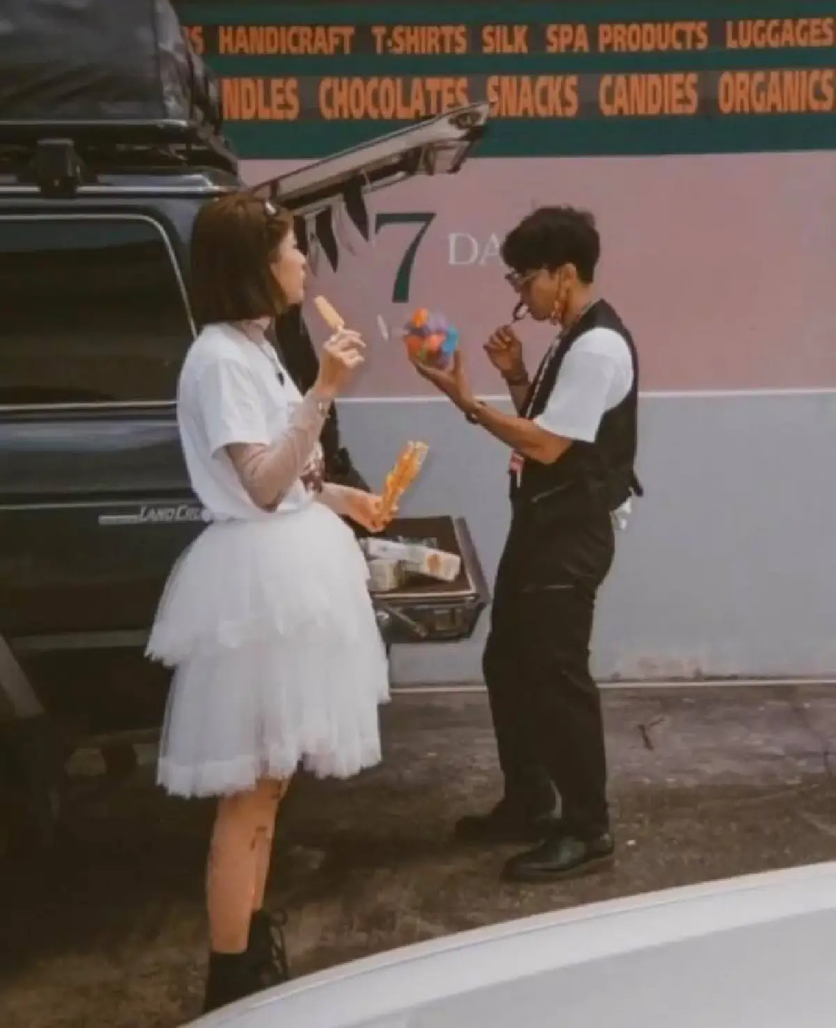 "โทนี่-แก้ว" กับภาพพรีเวดดิ้งสไตล์หนุ่มแนวสาวติสแต่งงานกัน 