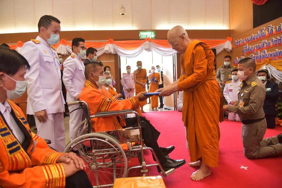 มมร.อนุมัติปริญญากิตติมศักดิ์'สมเด็จพระพุฒาจารย์-เจ้าสัวธนินท์' 