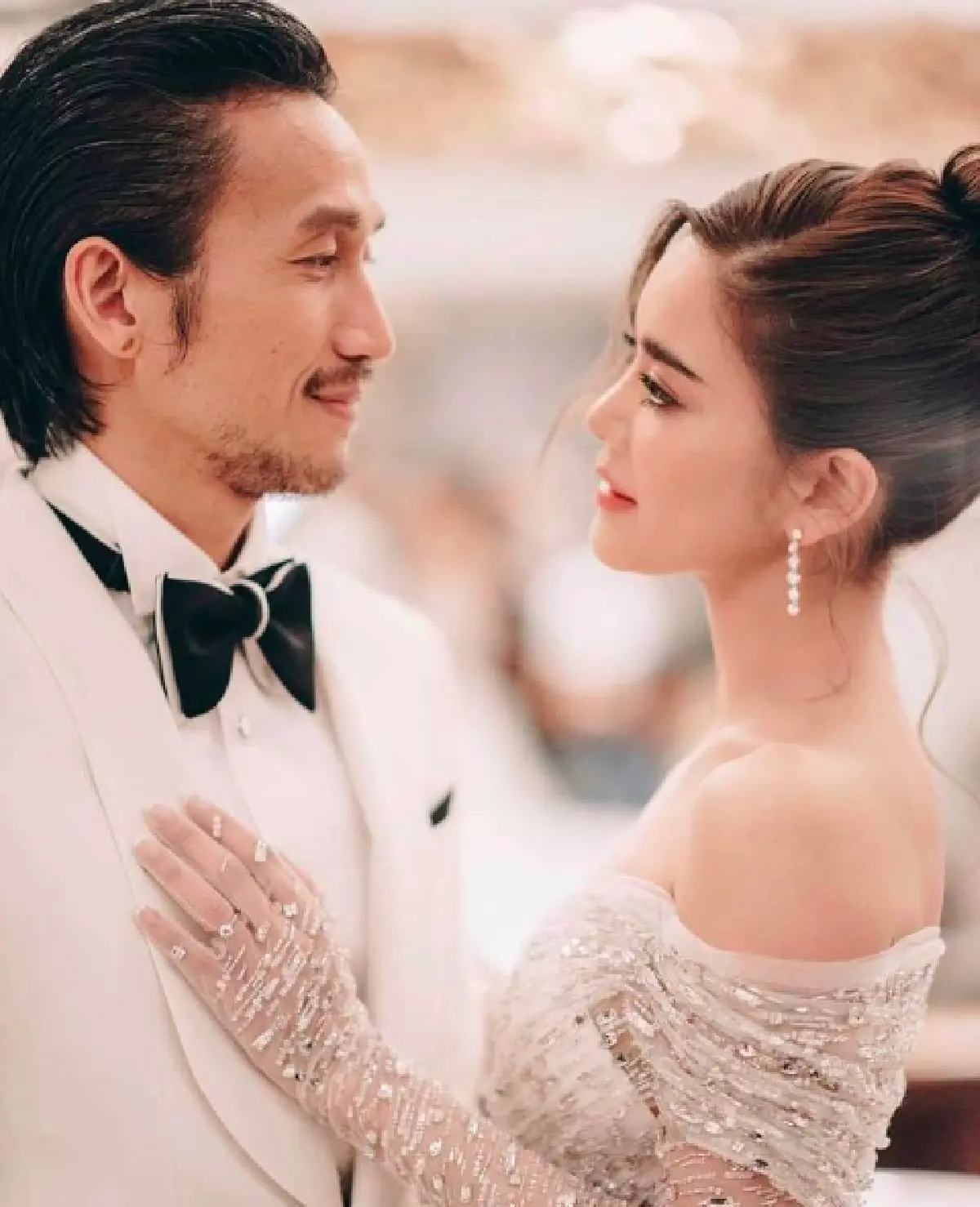 "ตูน-ก้อย" จัดทริปฮันนีมูนลงวิ่งมาราธอน หลังครบรอบแต่งงาน 1 อาทิตย์