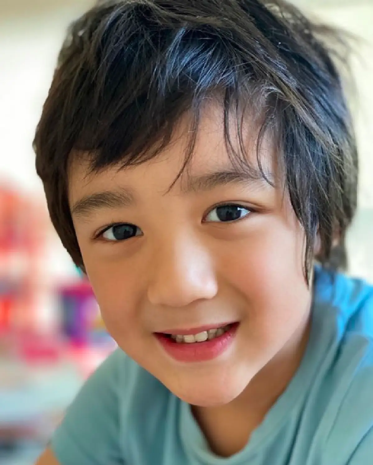 “กบ สุวนันท์” เผยลูกชาย “น้องณดล” วิ่งลื่นล้มจนคางแตก แต่ไม่ร้องสักแอะ