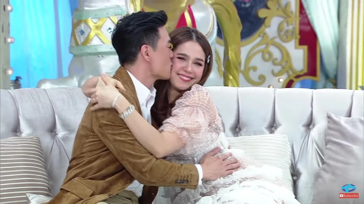 “ชมพู่” ขอบคุณสามีชีวิตนี้ที่พี่ให้! ด้าน “น็อต วิศรุต” ชมภรรยาเป็นคู่ชีวิตและแม่ที่สมบูรณ์แบบที่สุด 