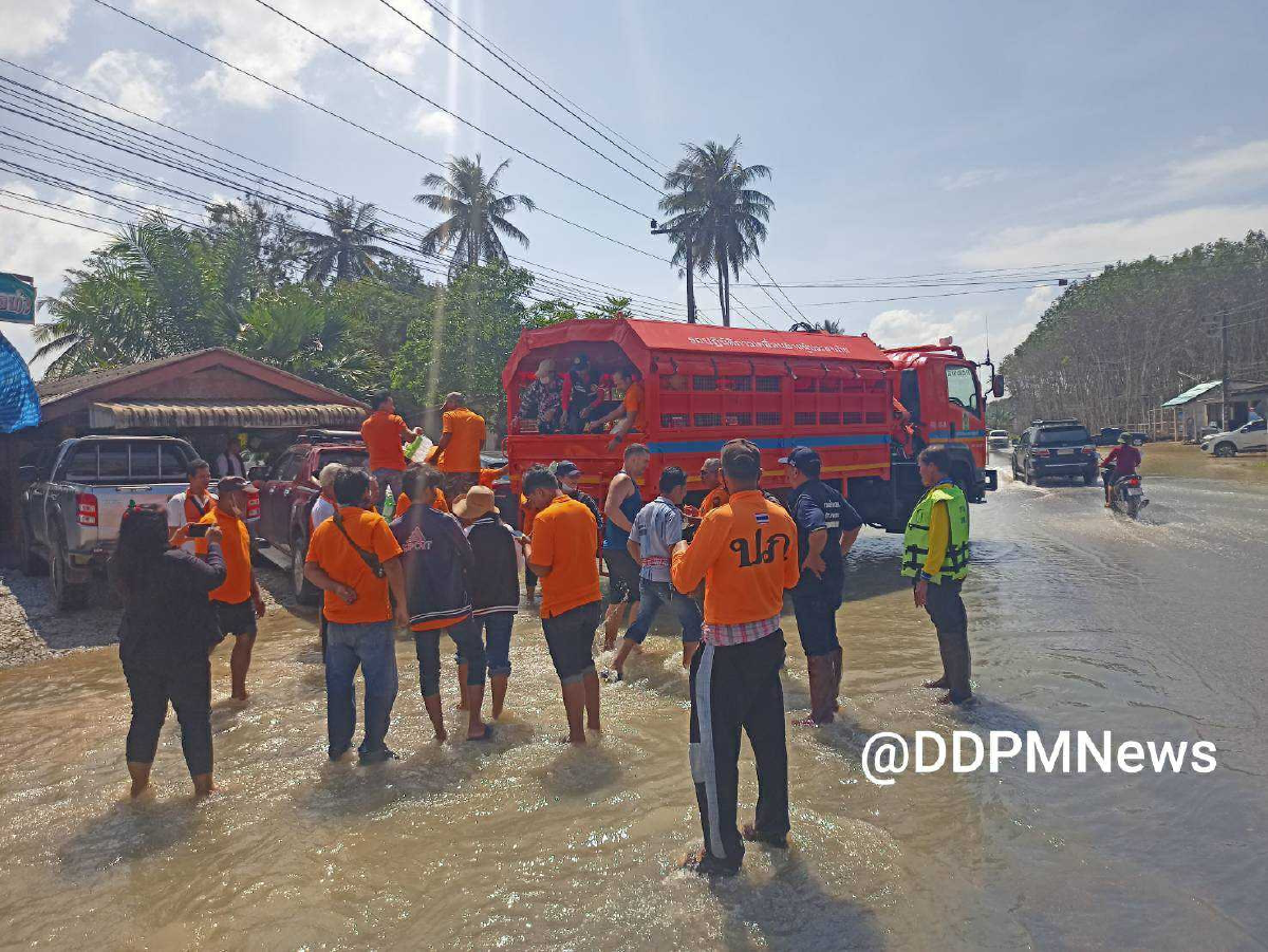 สลด!น้ำท่วมภาคใต้5จังหวัดตายแล้ว24คน555,194ครัวเรือนเดือดร้อน