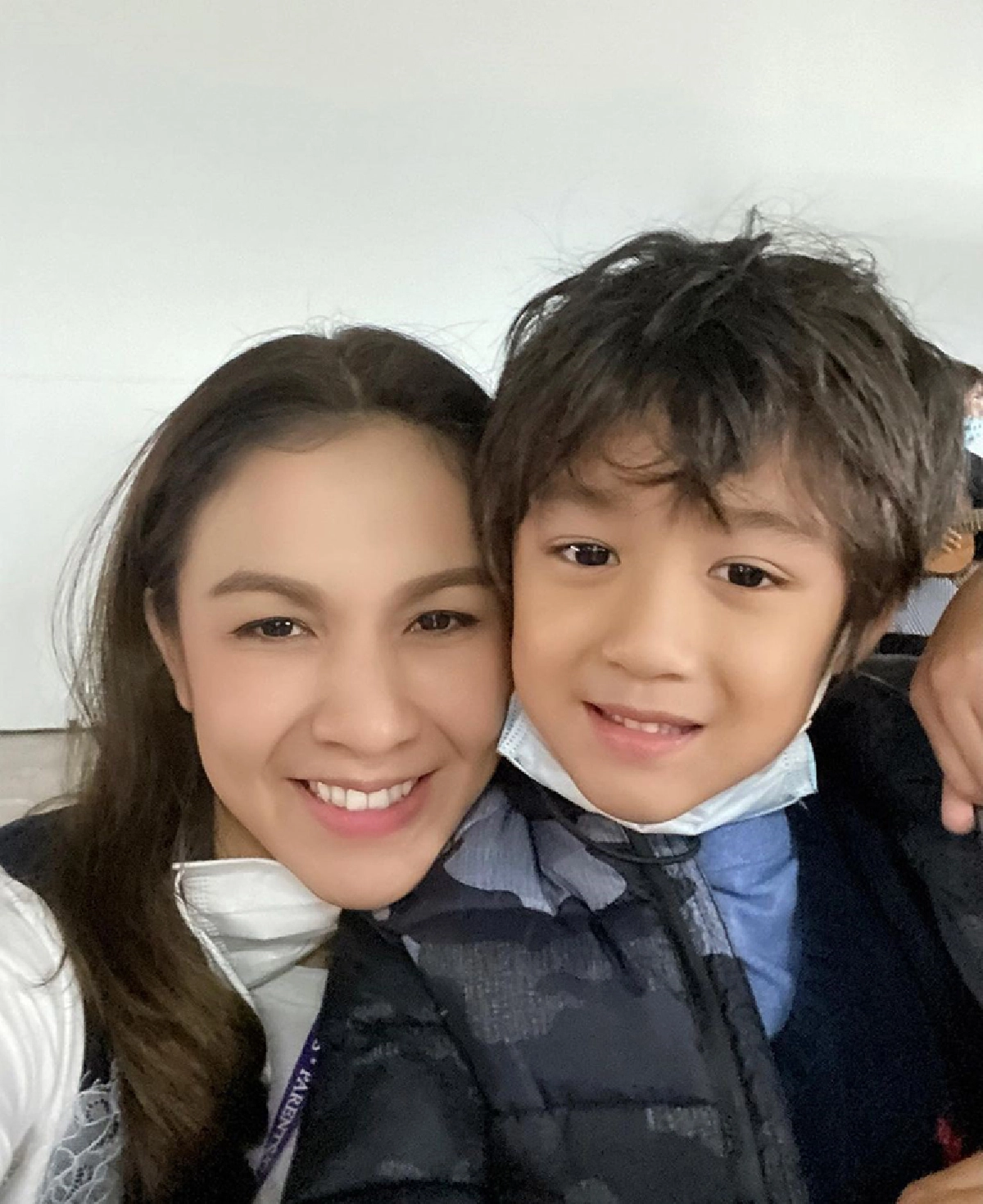 “กบ สุวนันท์” เผยลูกชาย “น้องณดล” วิ่งลื่นล้มจนคางแตก แต่ไม่ร้องสักแอะ