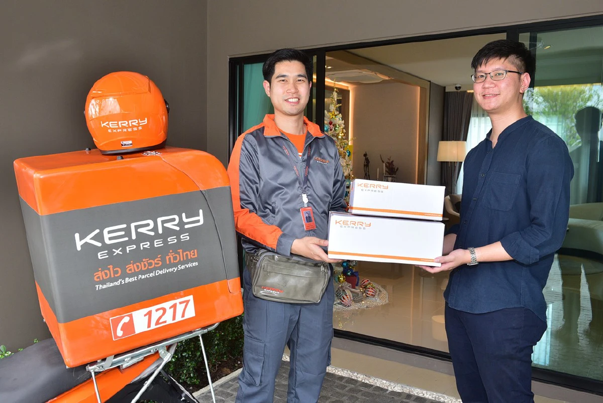 เอพี ไทยแลนด์ ผนึก เคอรี่ เอ็กซ์เพรส - แฟลช เอ็กซ์เพรส เปิดตัวแคมเปญ ‘ส่งสุข...ถึงหน้าบ้าน’ เอ็มพาวเวอร์ให้ชีวิตง่ายเพียงปลายนิ้วสัมผัส