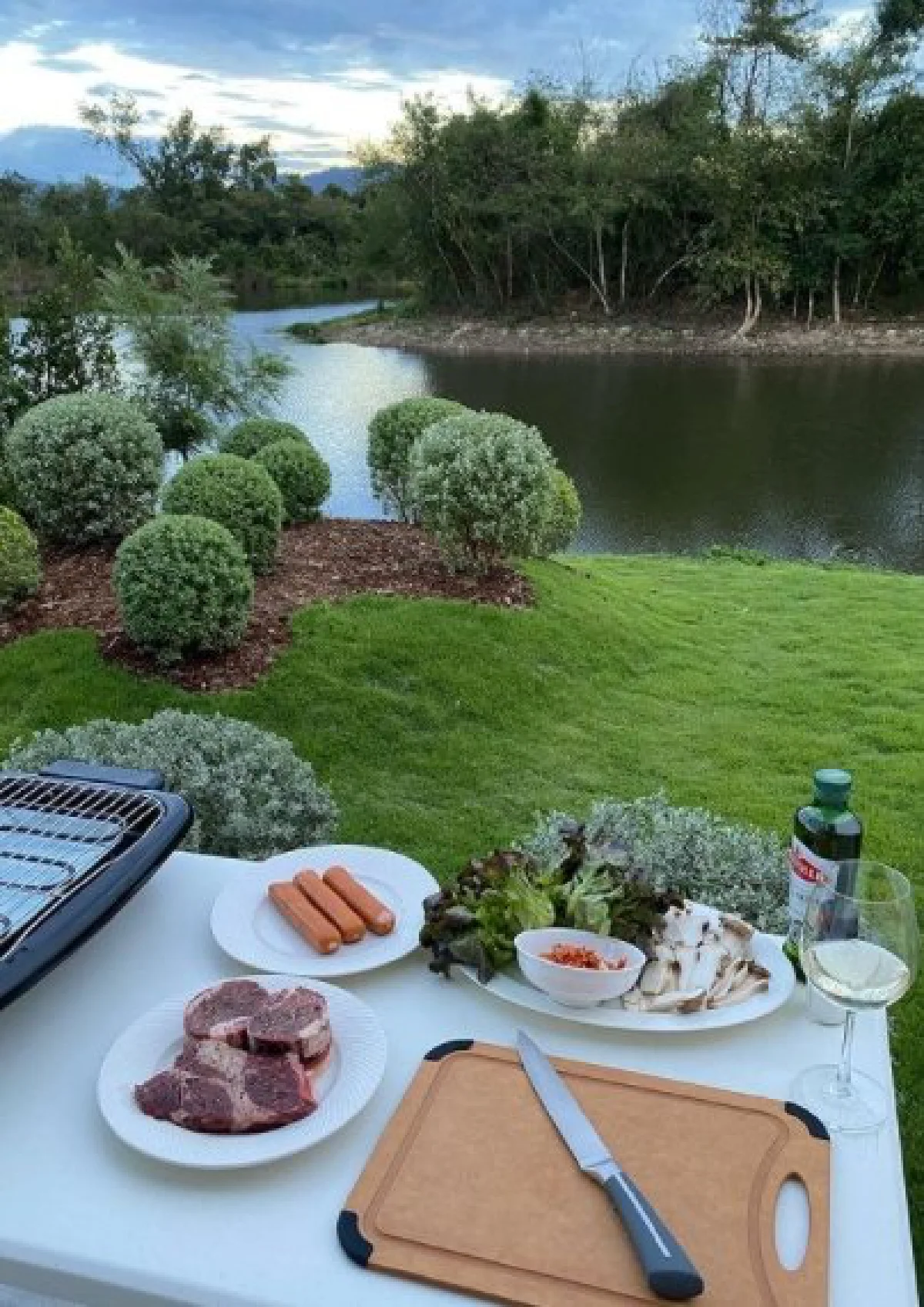 ส่องบ้านที่เขาใหญ่ของ "หมาก-คิม" เรียบง่ายสไตล์มินิมอลเหมาะกับทั้งคู่สุดๆ