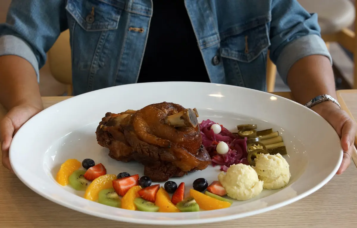 สลัดแฟคทอรี่ มีดีมากกว่าสลัด สุดจัดทั้ง Healthy และ Party ในที่เดียว