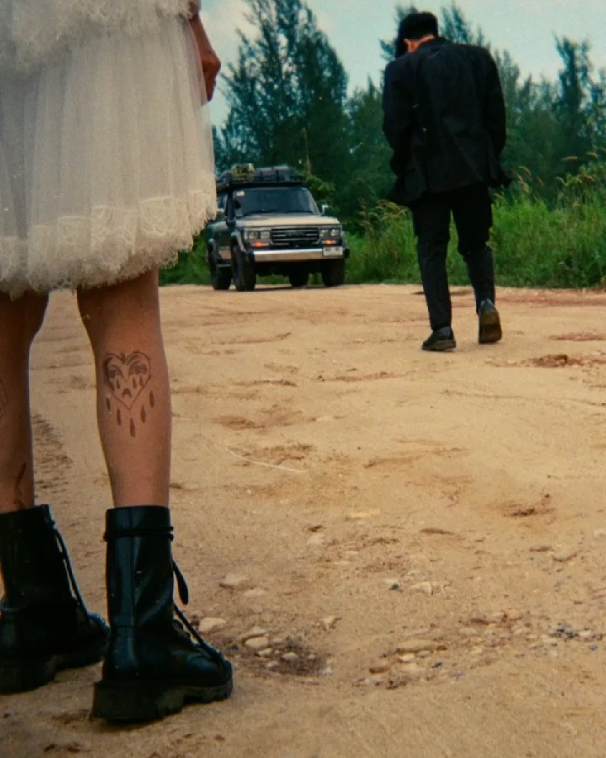 แคนดี้ แจงแทน โทนี่ ปมดราม่าพรีเวดดิ้งยกขาพาดคอนโซล..ไม่เคารพแม่ย่านางรถ