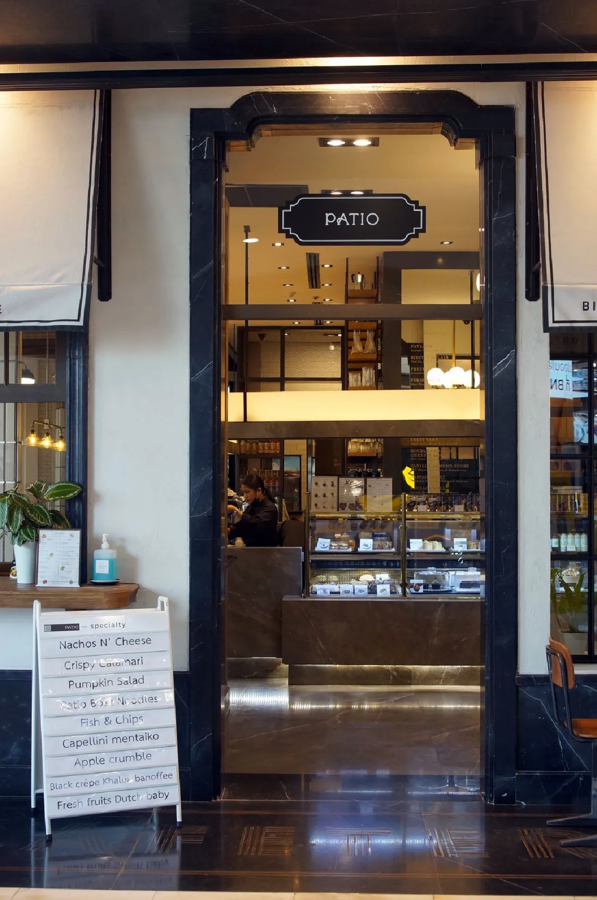 ให้ทุกมื้อมีแต่ความประทับใจ อิ่มเอมความอร่อยไปกับ Patio at Emquartier