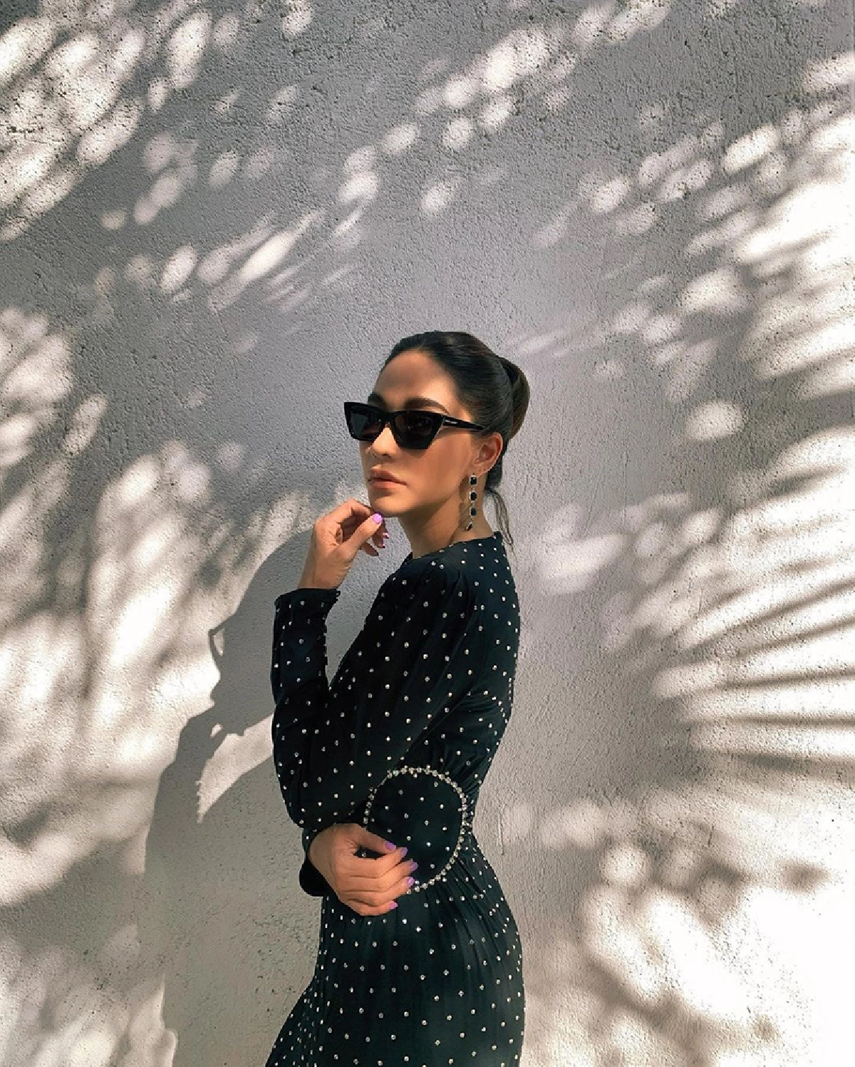 พลอย เฌอมาลย์ แอ่นก้นท้าแดด อวดหุ่นเซ็กซี่ทำใจละลาย