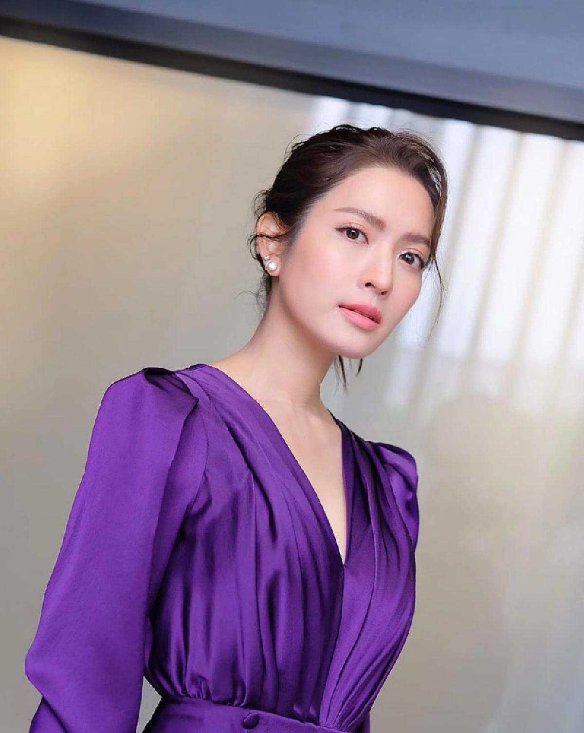 แอฟ ทักษอร บุกเซอร์ไพรส์ มาดามแป้ง ยามดึก ตะลึงหน้าสดสวยใสในวัย 54 ปี 