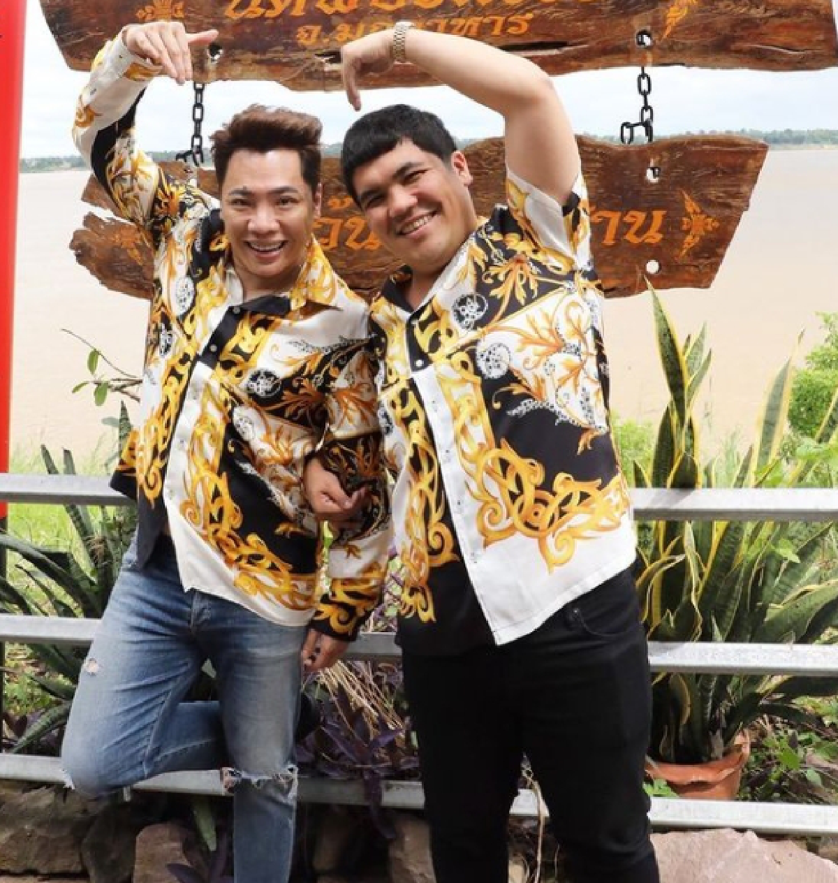 แคปชั่นอย่างพีค! แจ๊ค แฟนฉัน เผยคลิปซึ้งน้ำใจ มดดำ ให้ของขวัญเป็น iPhone12 