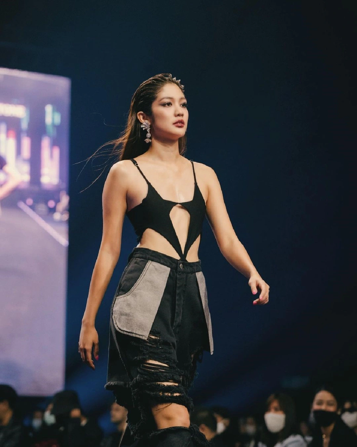 นี่มันปีไหนแล้ว? มะปราง อลิสา ฟาดกลับ หลังโดนบูลลี่หน้าอกแบน