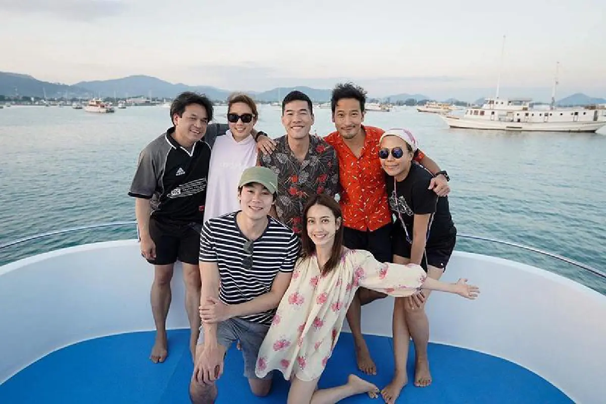 มาแล้วจ้า! แต้ว ณฐพร สลัดผ้าอวดหุ่นเซ็กซี่ในทริปทะเลล่าสุด 